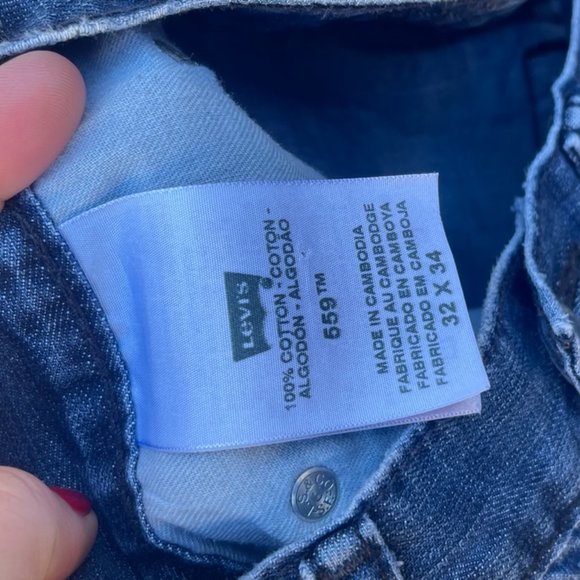 Levi's Cut Off Blue Denim Jean Shorts Size 32 - Picture 3 of 10